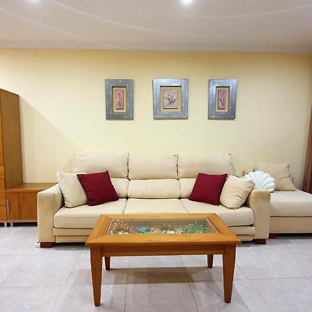 쿠엘라 Piso Familiar Con Amplia Terraza 300M De La Playa 아파트 외부 사진