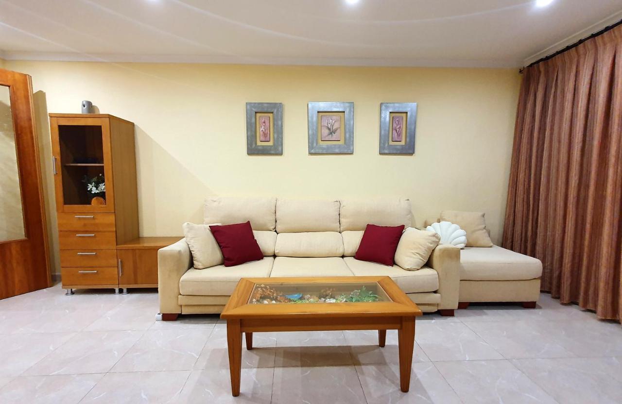 쿠엘라 Piso Familiar Con Amplia Terraza 300M De La Playa 아파트 외부 사진