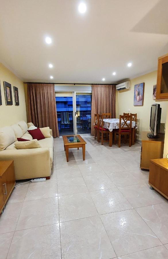 쿠엘라 Piso Familiar Con Amplia Terraza 300M De La Playa 아파트 외부 사진