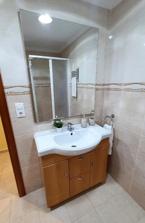 쿠엘라 Piso Familiar Con Amplia Terraza 300M De La Playa 아파트 외부 사진